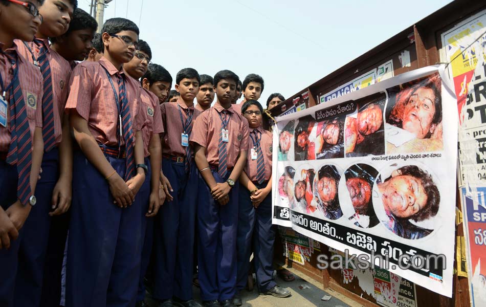 Homage to 2013 bomb blasts at the Dilshuk Nagar area of Hyderabad - Sakshi2