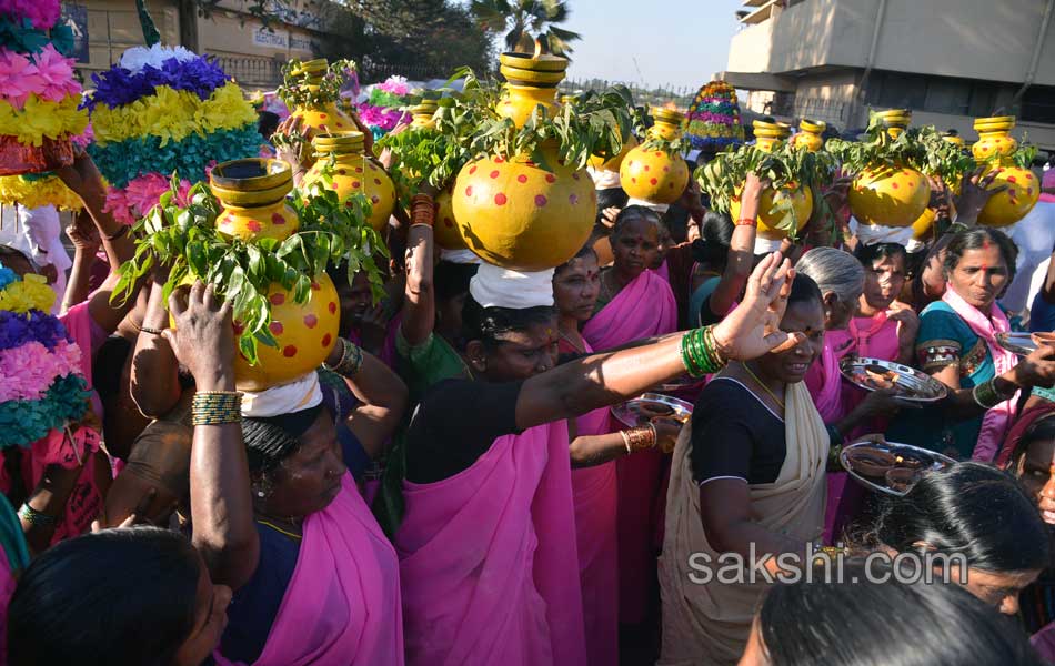 Success Rally of KCR9