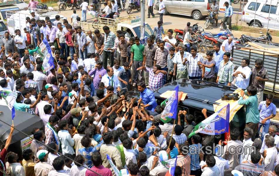 Jagan s Janpatham at East Godavari - Sakshi29