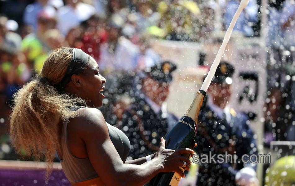 Serena wins italy tennis open8