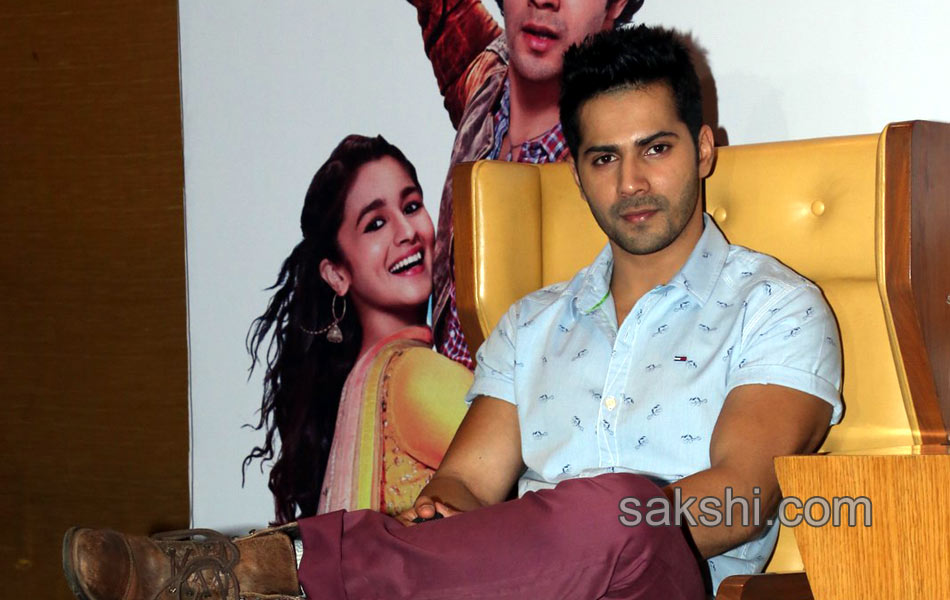 Humpty Sharma Ki Dulhania Film Press Meet - Sakshi11