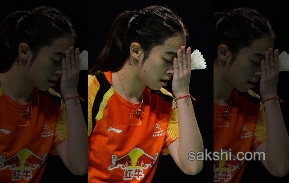 saina wins the australia open badminton title10