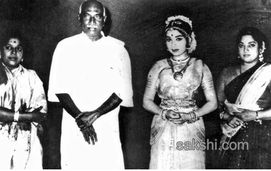 jayalalitha found guilty in da case22