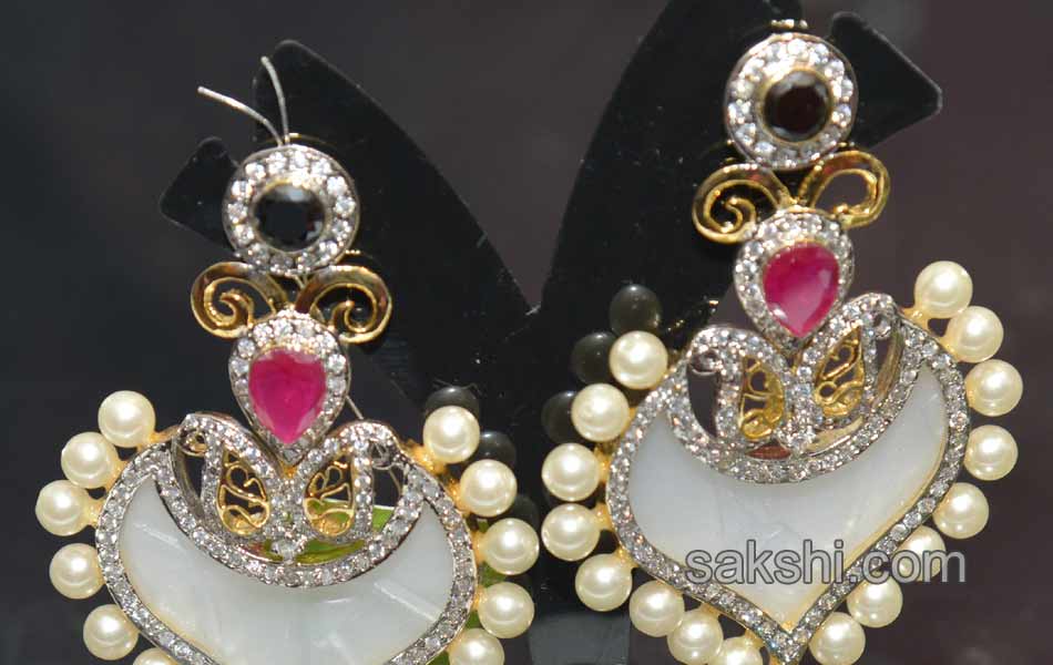 fashion life style - Sakshi2