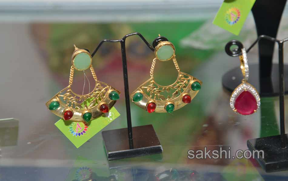 fashion life style - Sakshi5