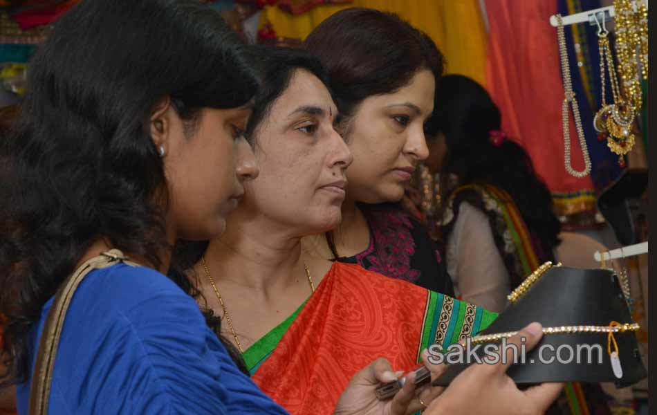 fashion life style - Sakshi8