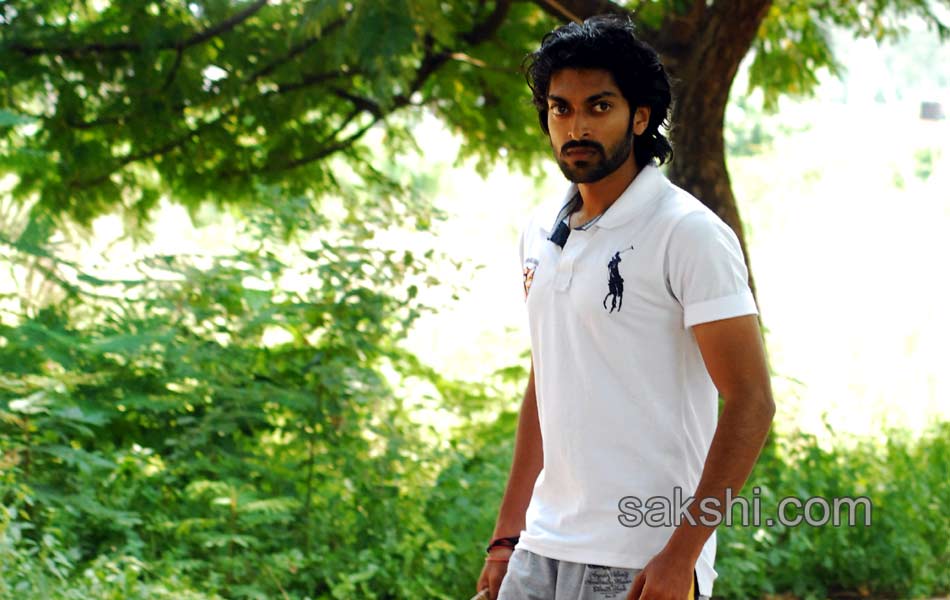 Vundile Manchi Kalam Mundu Munduna Movie Stills11