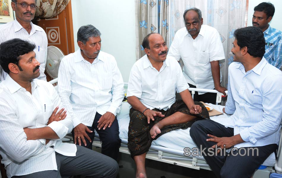 IG Car YS Jagan Mohan Reddy - Sakshi7