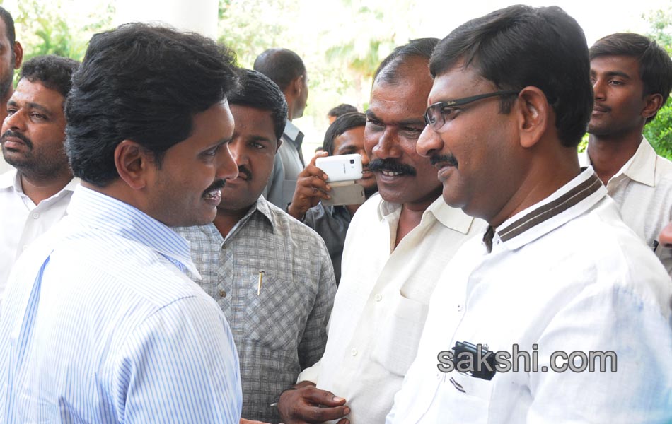 IG Car YS Jagan Mohan Reddy - Sakshi8