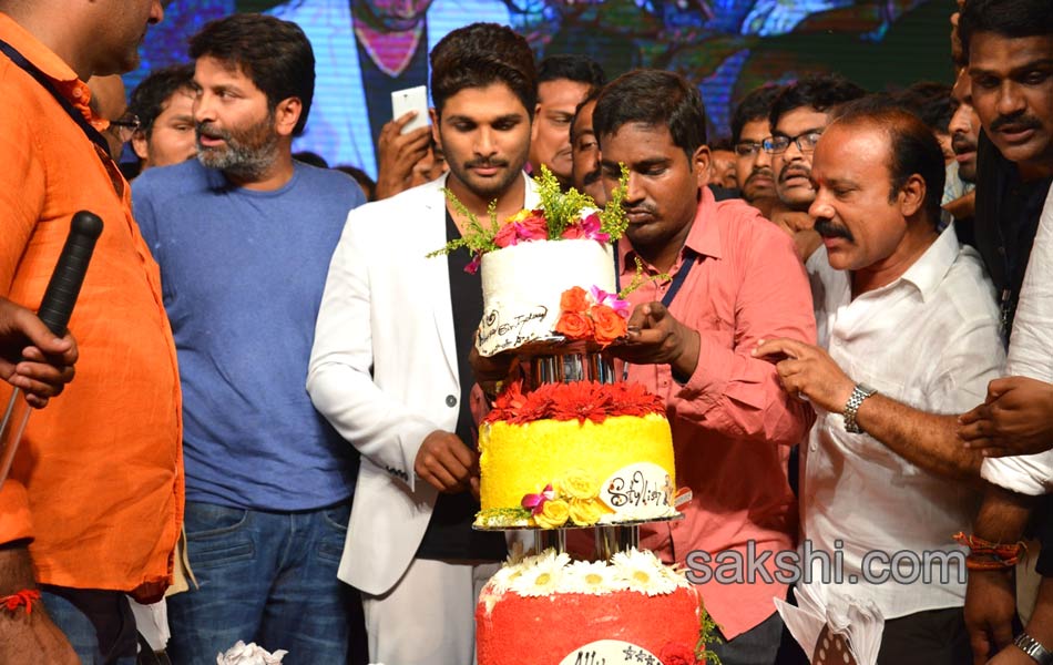 son of Satyamurthy Audio sucess meet15