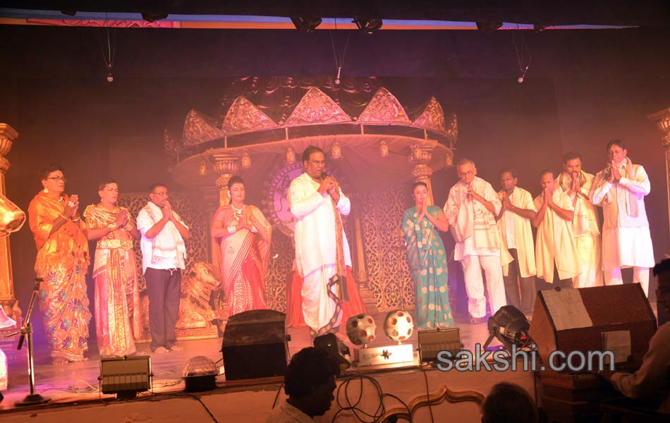 Rajahmundry Nandi Natakotsavam12