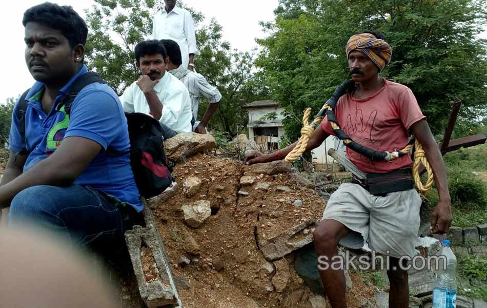 ys sharmila paramarsha yatra in Nalgonda8