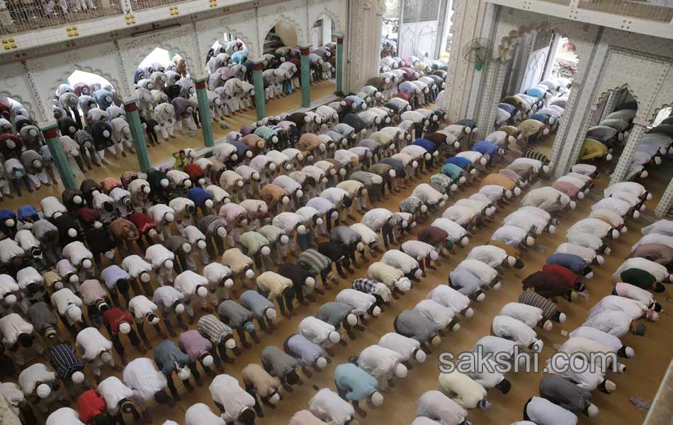 Ramadan prayers started14