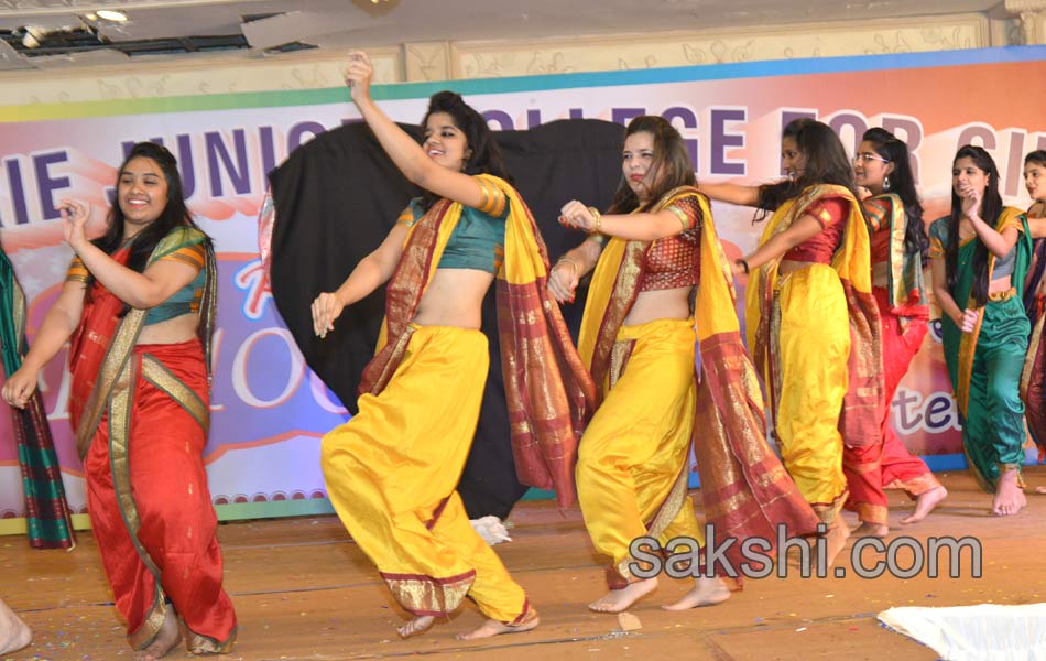 villa marie college students5
