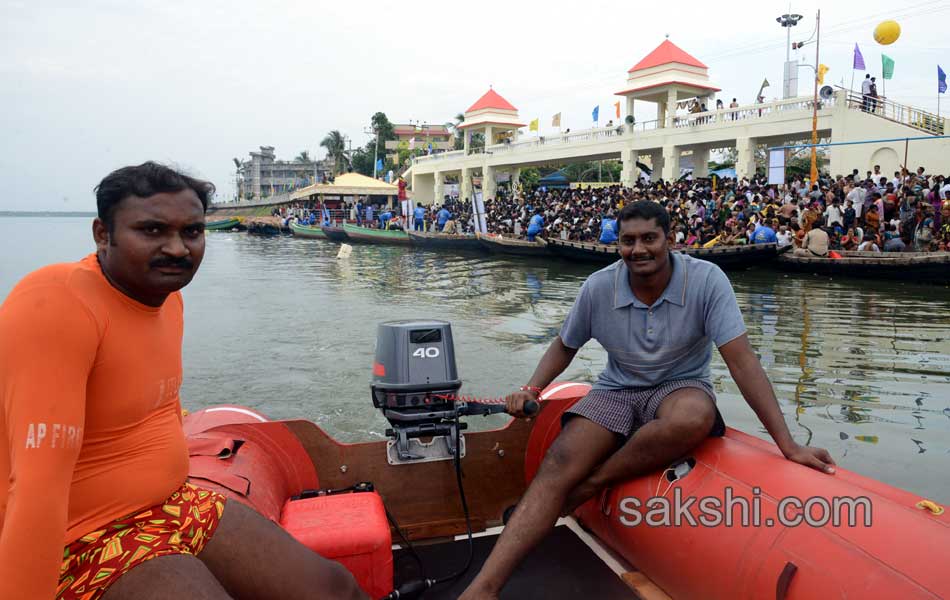 godavari pushkaralu 2015 in Narsapur - Sakshi25