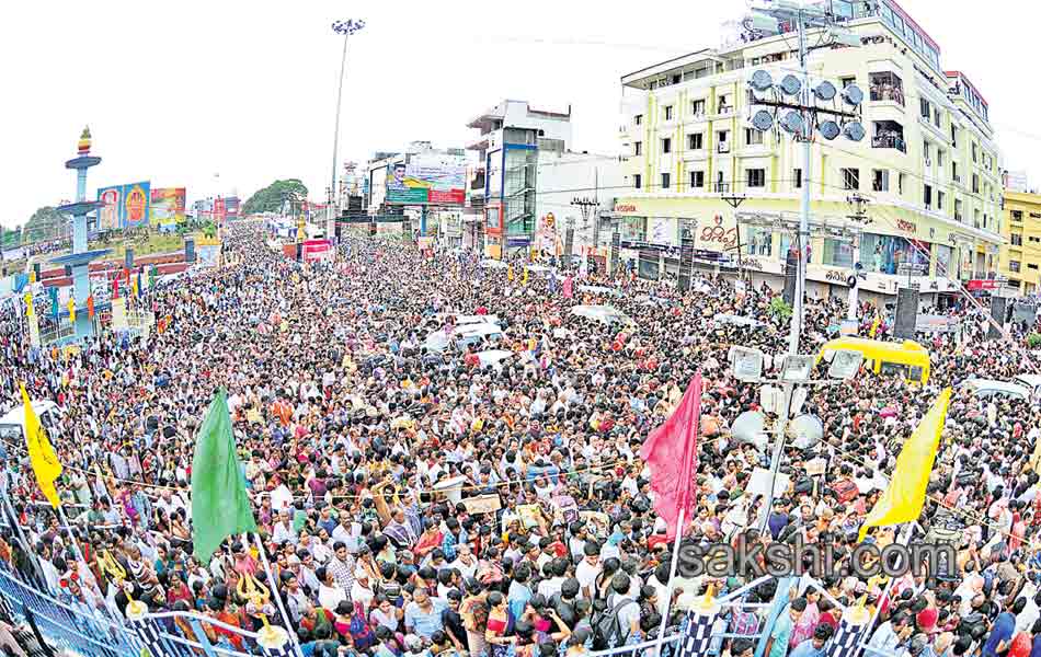 godavari pushkaralu 2015 in Narsapur - Sakshi30