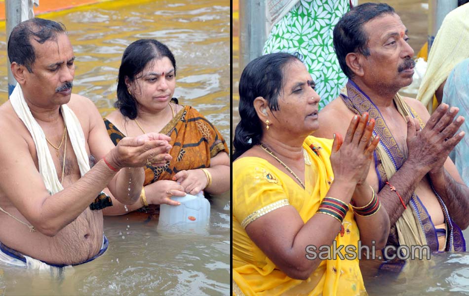 Godavari pushkaralu 2015 in AP Day2 - Sakshi11