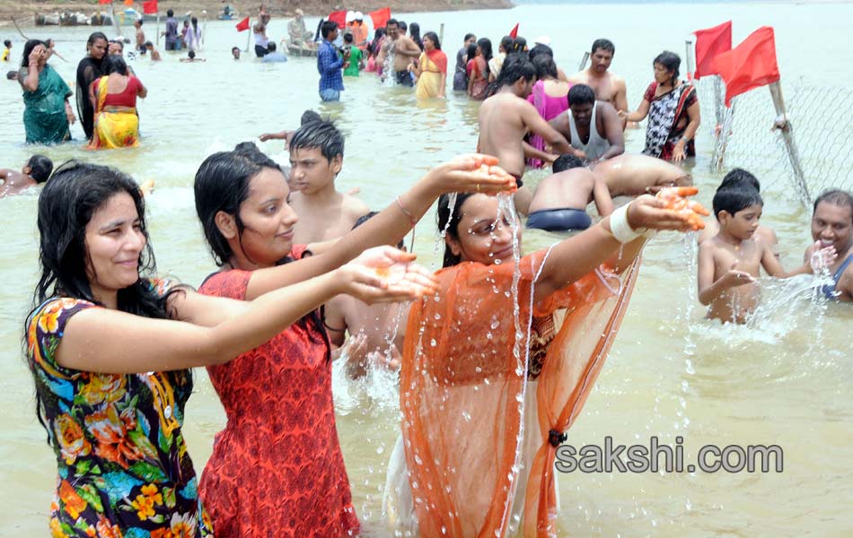 Godavari pushkaralu 2015 in AP Day3 - Sakshi20