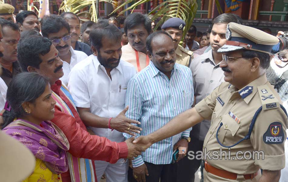 Ujjaini Mahankali Bonalu Jatara in Secunderabad8