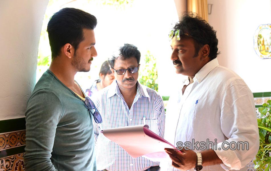 Akhil Movie New Stills4