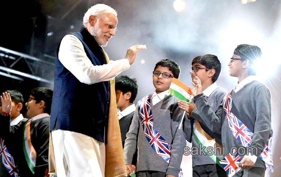 British media rakes up Narendra Modis past - Sakshi4