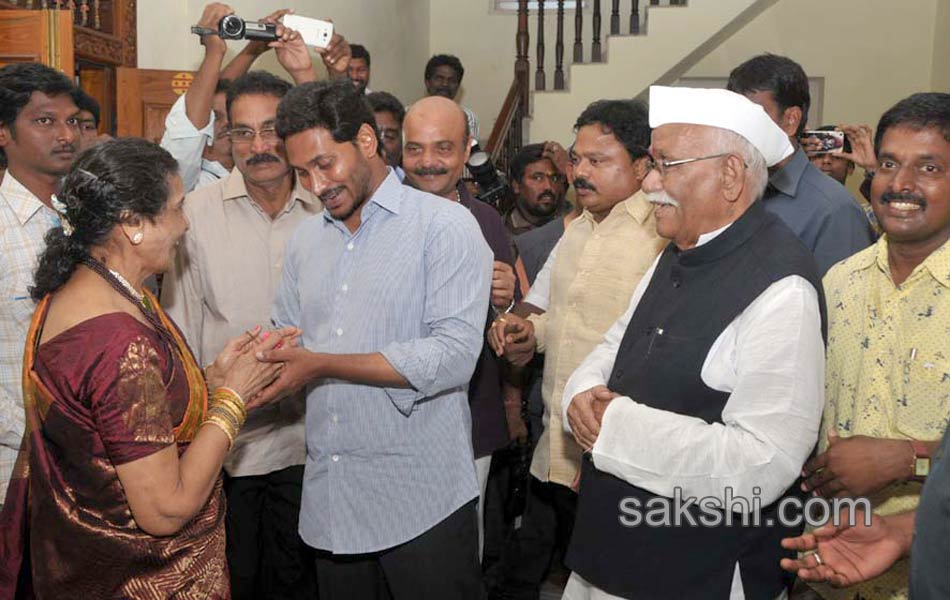 YS jagan tourn in Nellore district - Sakshi7