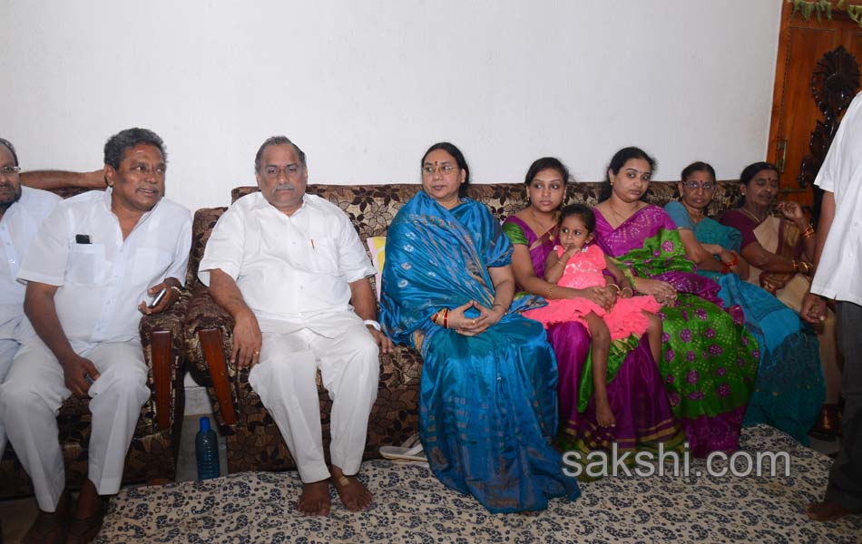 indefinite hunger strike in mudragada padmanabham - Sakshi2