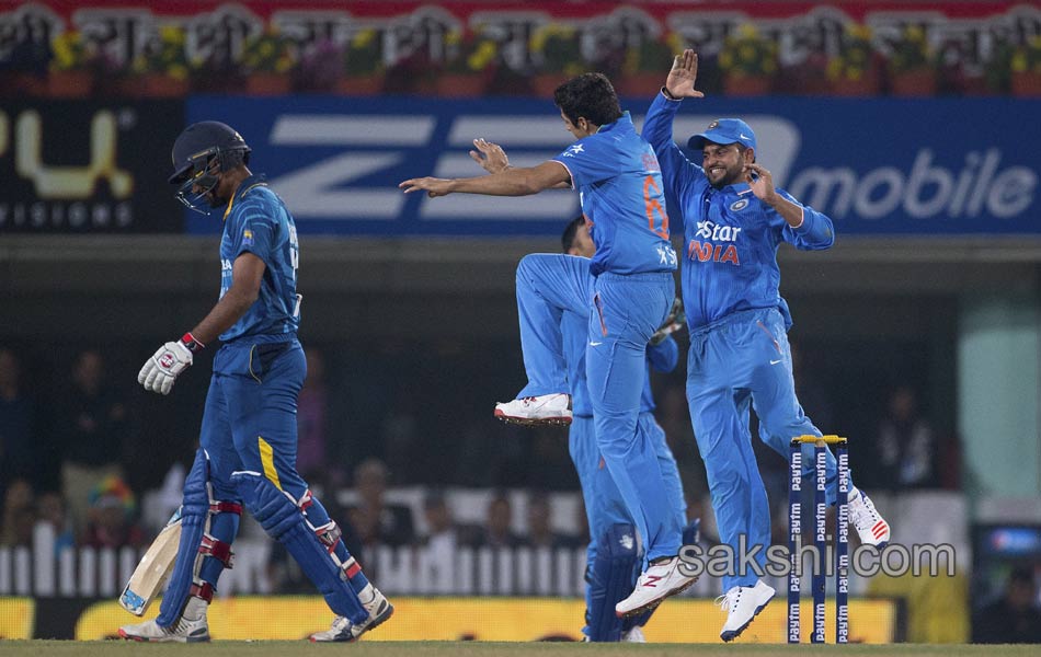 india won second T20 match - Sakshi19