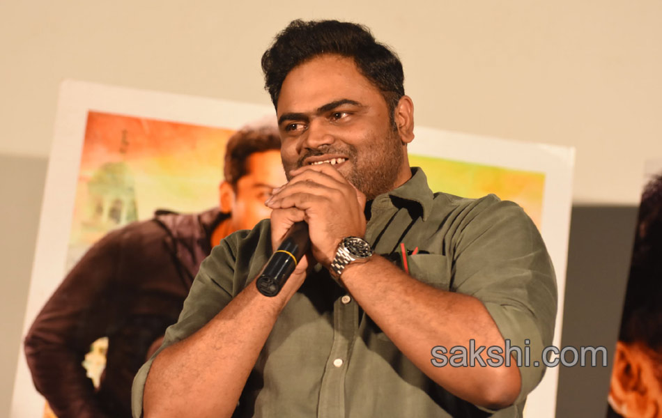 Nagarjuna Oopiri Trailer Unveiled By Naga Chaitanya And Akhil3
