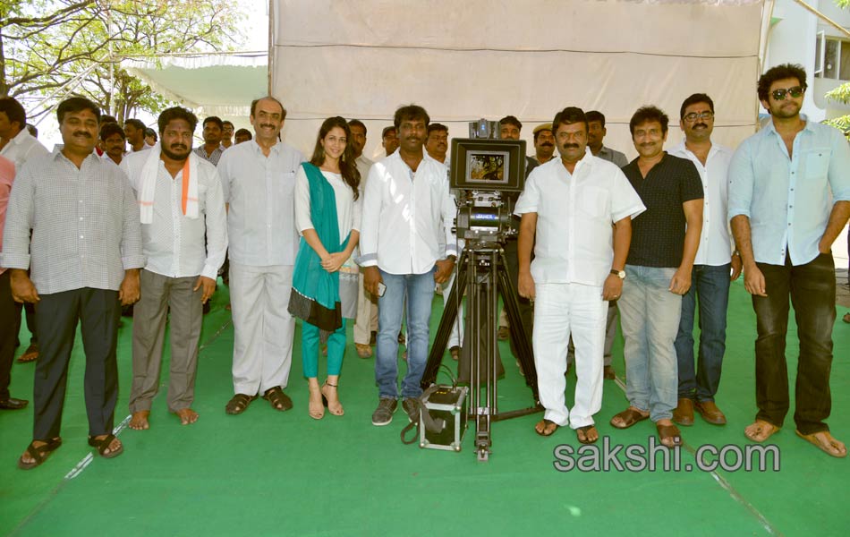 VARUN TEJ and SRINU VAITLA MISTER movie opeing6