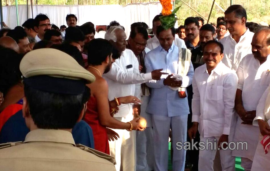 telangana CM KCR Kaleshwaram - Sakshi1