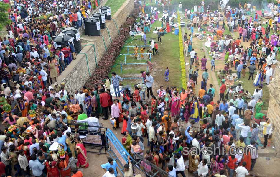 golgonda bonalu1