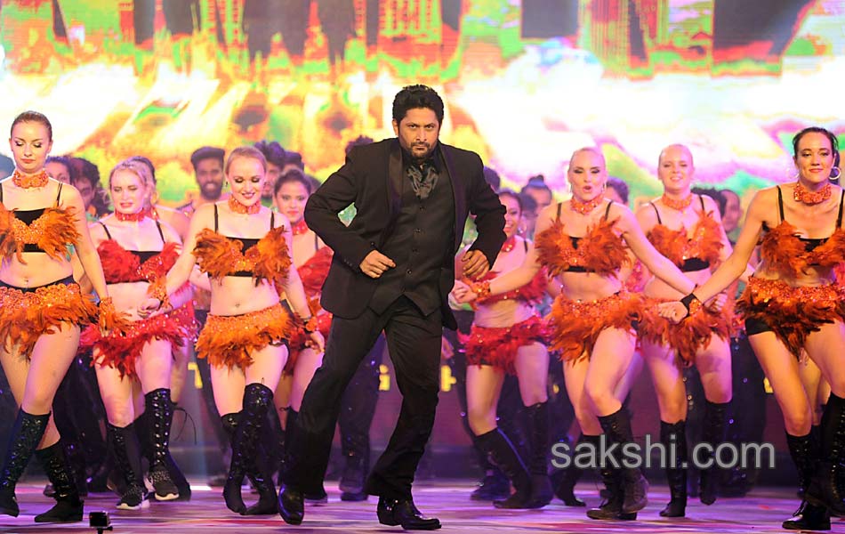 Bollywood movie Aankhen2 - Sakshi10