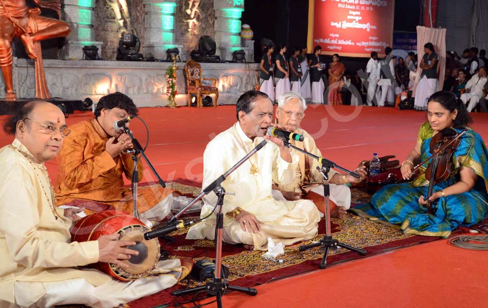 Balamurali krishna passes away - Sakshi9