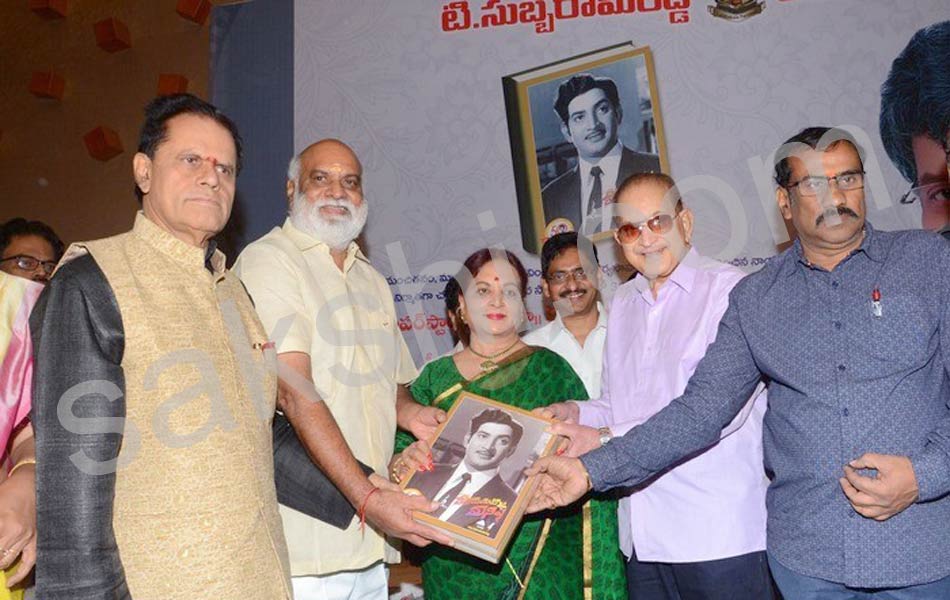 Devudulanti Manishi Book Launch11
