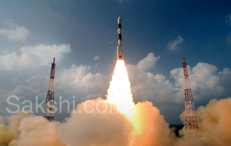 isro lauches pslvc371