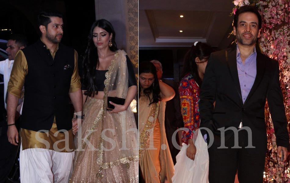 Neil Nitin Mukesh And Rukmini Sahay Reception5