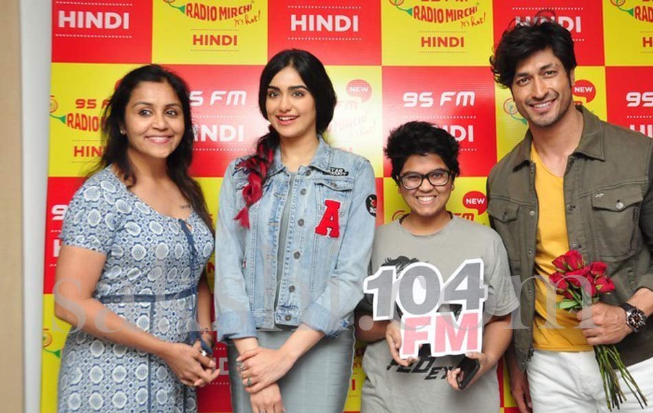 Commando 2 Movie Team at Radio Mirchi 953