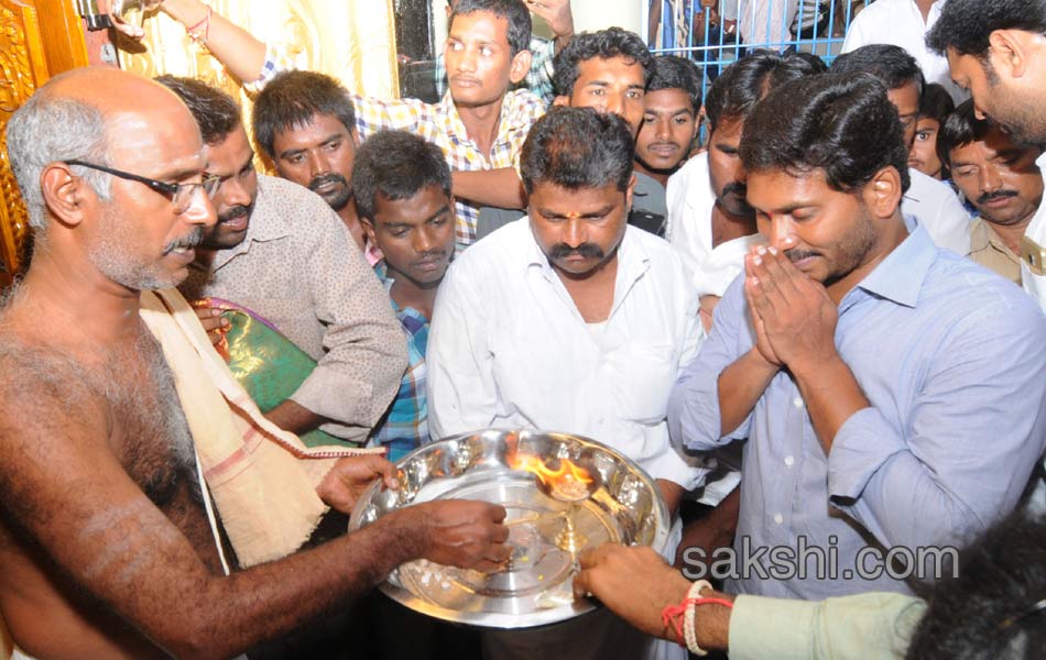 YS rajashekar reddy 8th death anniversary - Sakshi12