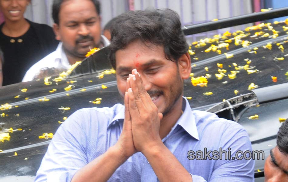 YS rajashekar reddy 8th death anniversary - Sakshi10