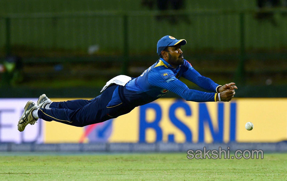 india vs sri lanka 3rd odi india win by 6 wickets24