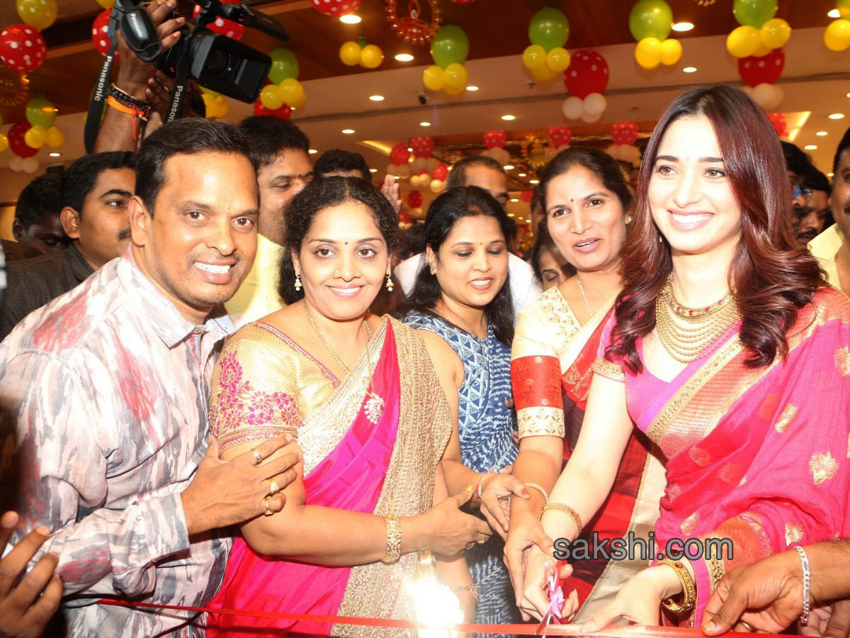 Tamanna launches Joh Rivaaj lounge @ Chennai Shopping Mall - Sakshi4