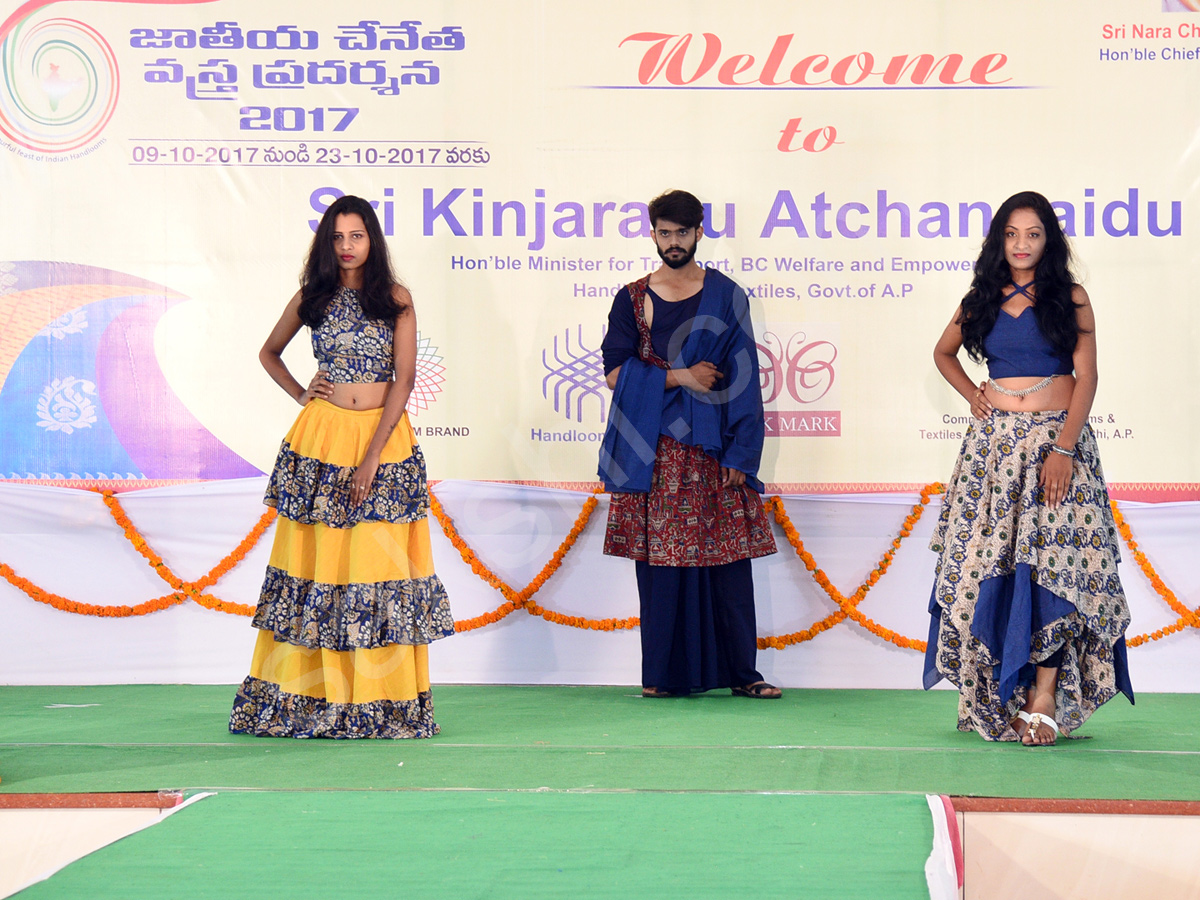 Handmade fashion show in kakinada4