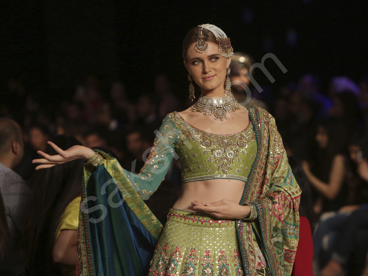 pakistan bridal fashion week11