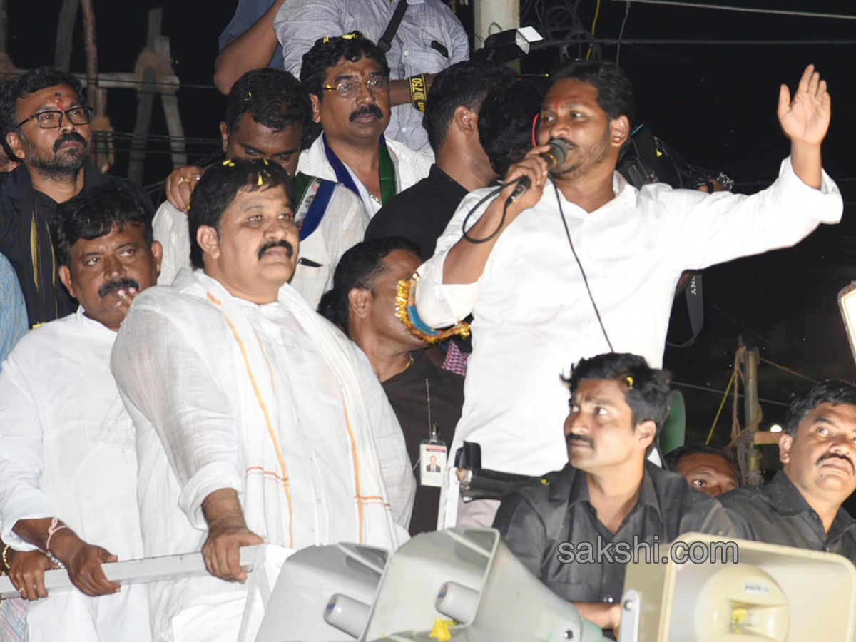 ys jagans day five prajasankalpayatra ends in Proddatur - Sakshi11