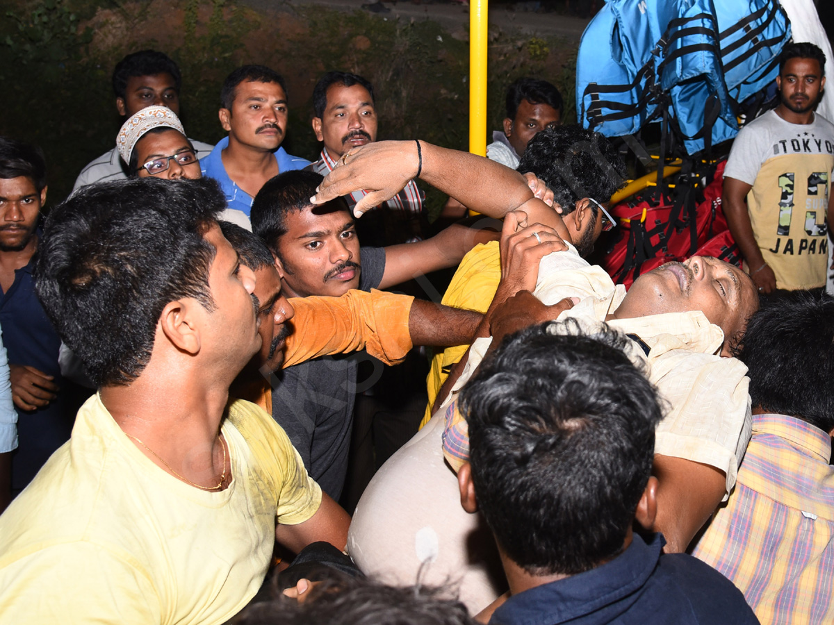 Tourist Boat Capsizes in Krishna River - Sakshi1