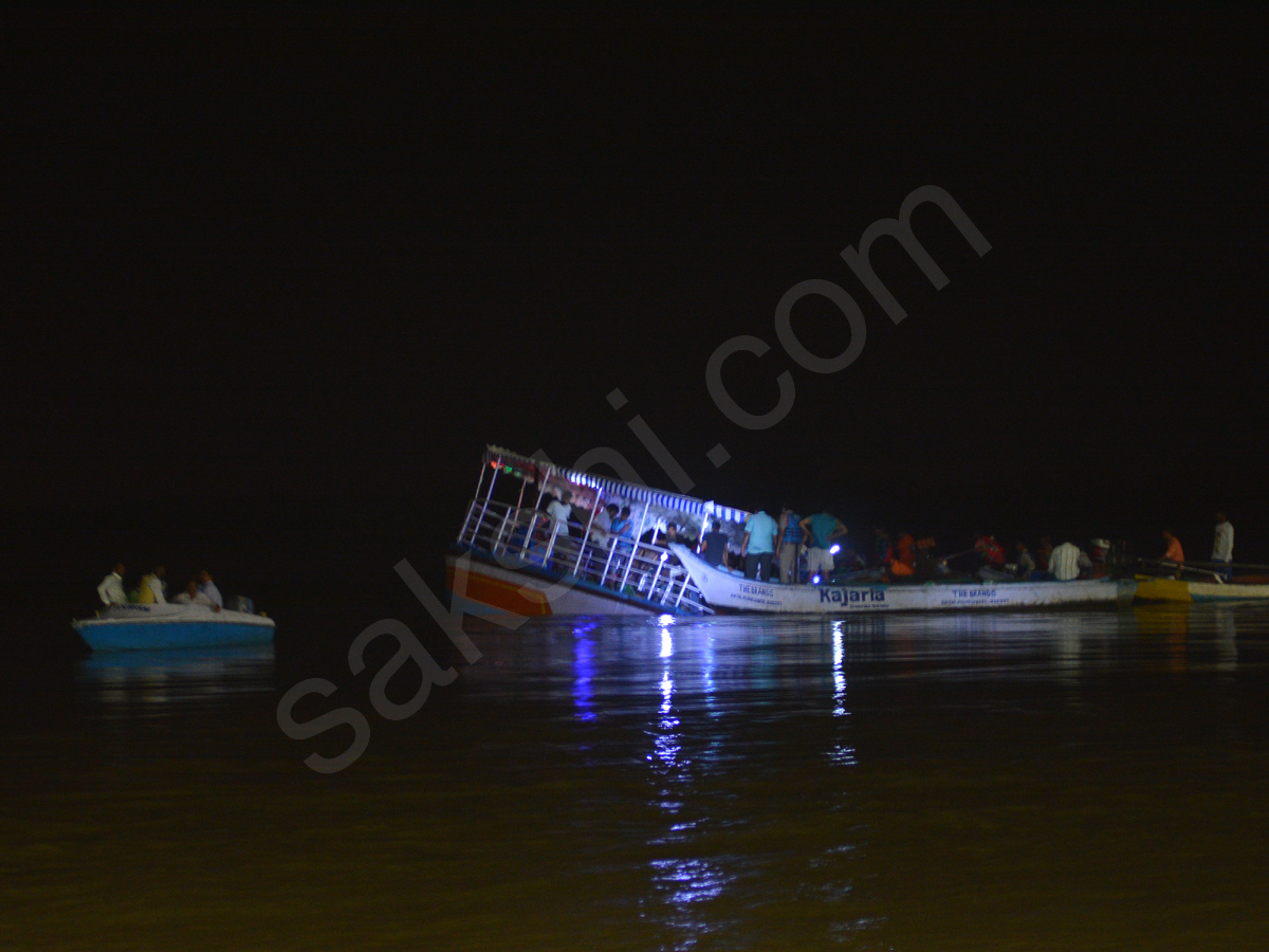 vijayawada boat turns over krishna river - Sakshi3