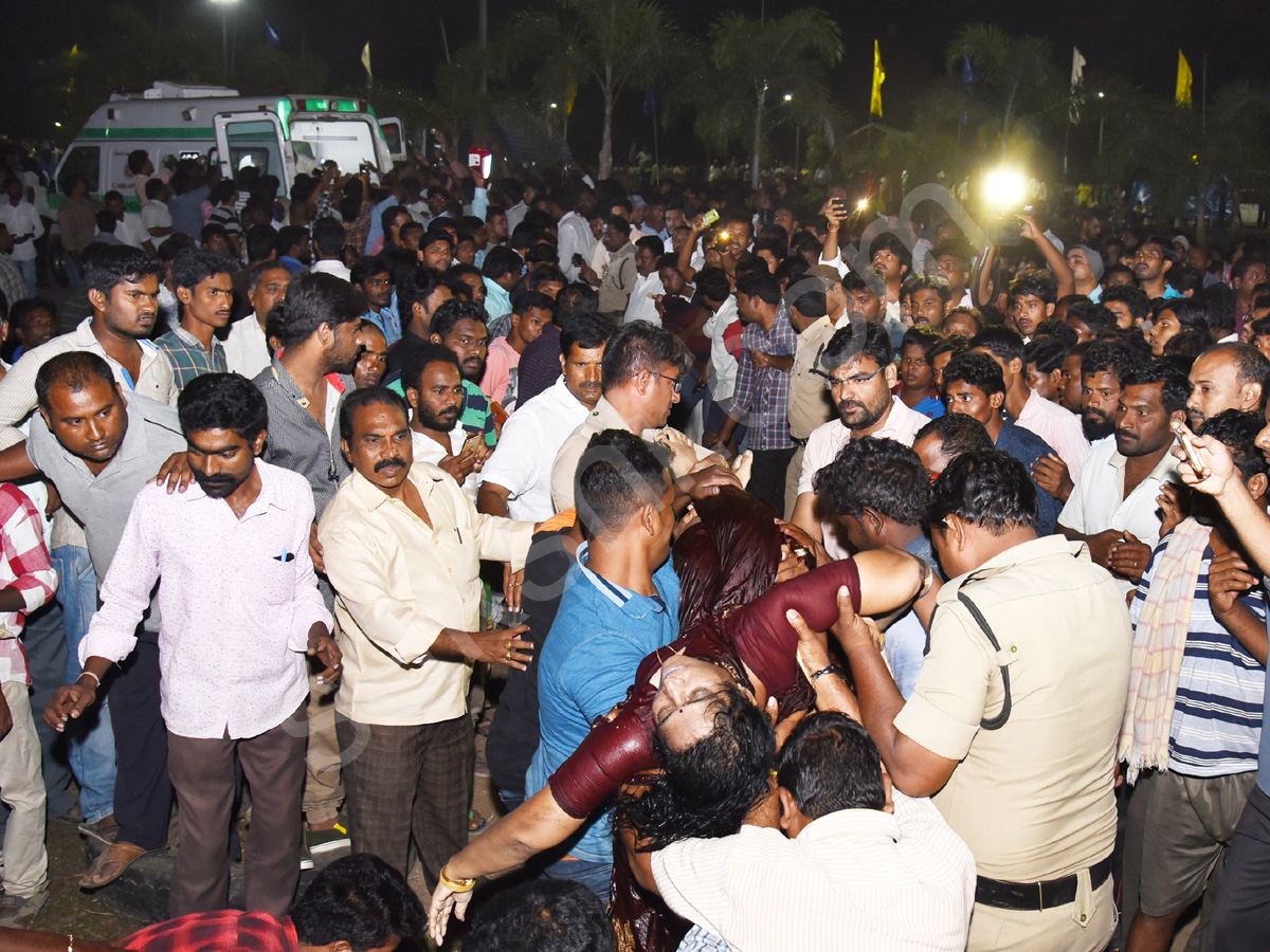 vijayawada boat turns over krishna river - Sakshi1