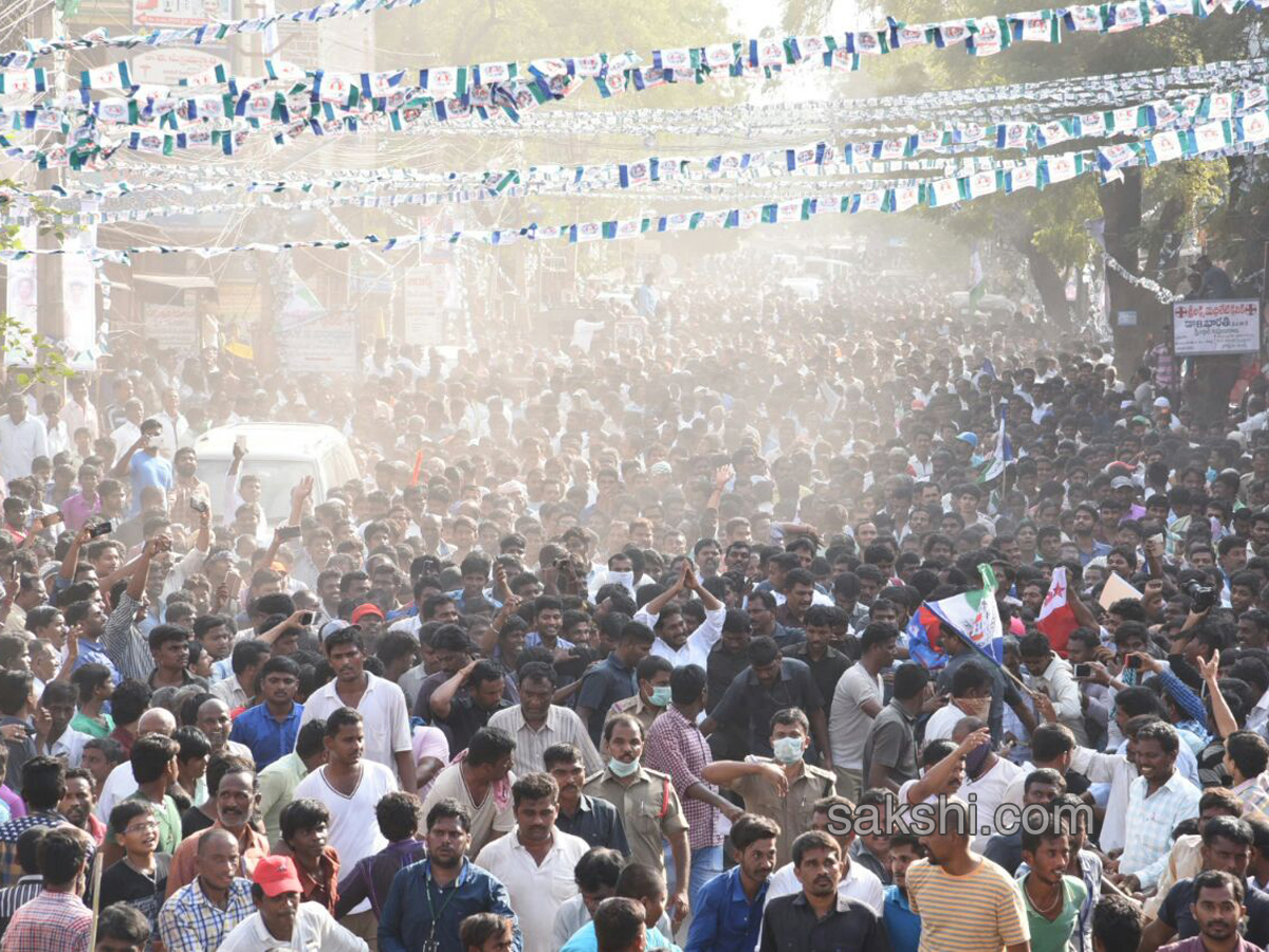 ys jagan mohan reddy prajasankalpayatra completes 14th day - Sakshi - Sakshi8