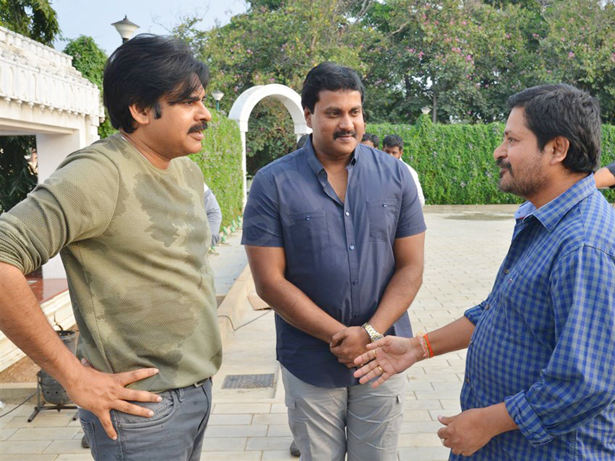 Pawan Kalyan Launches Sunil 2 Countries Teaser - Sakshi - Sakshi6